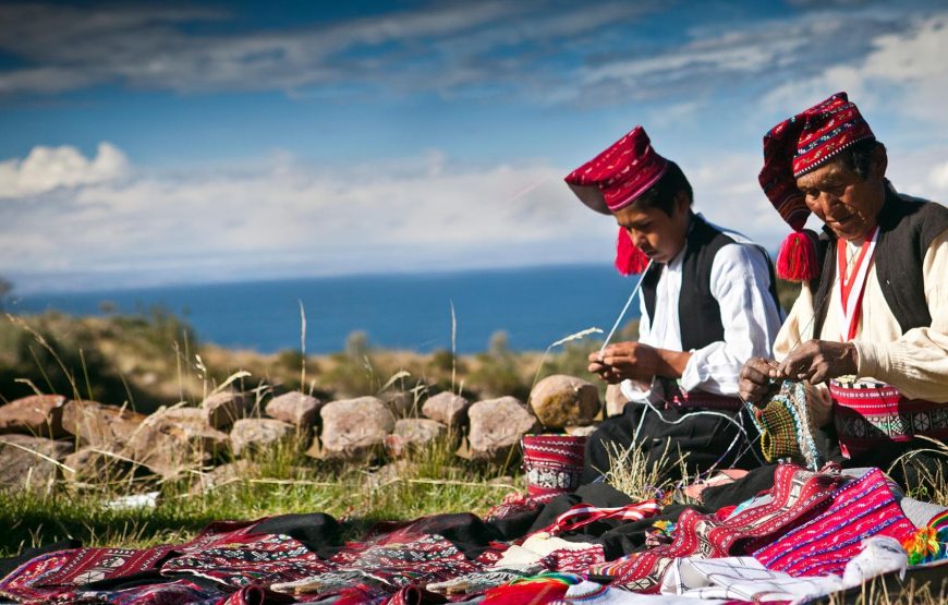 tour-lago-titicaca-2-dias-tejedores-andinos-870x555